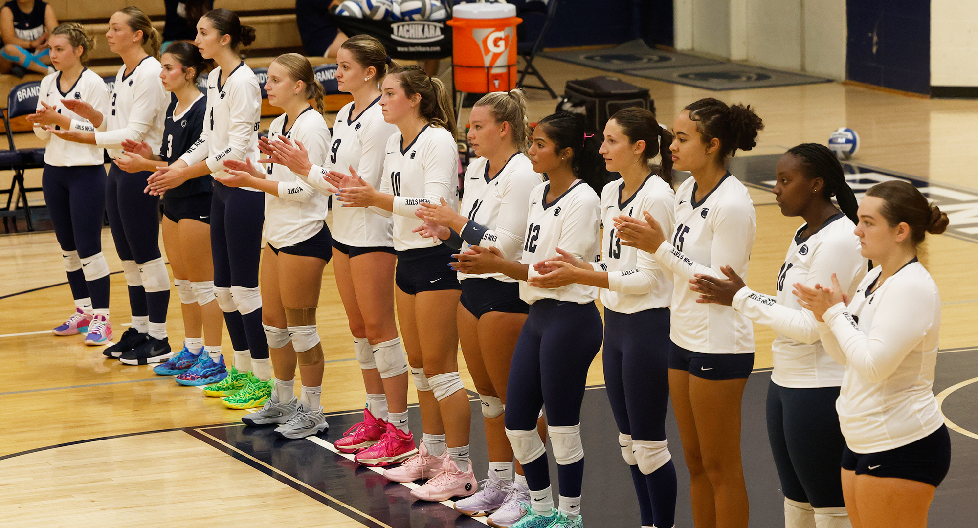 volleyball players clapping