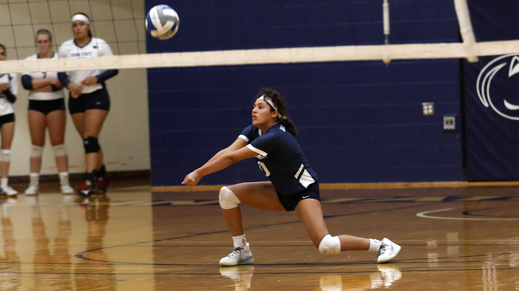 Suzie Alvarenga